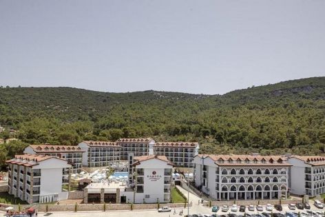 Ramada Resort by Wyndham Akbuk