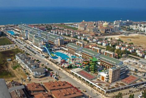 Crystal Waterworld Park Resort & Spa