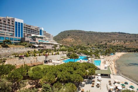Aria Claros Beach & Spa Resort