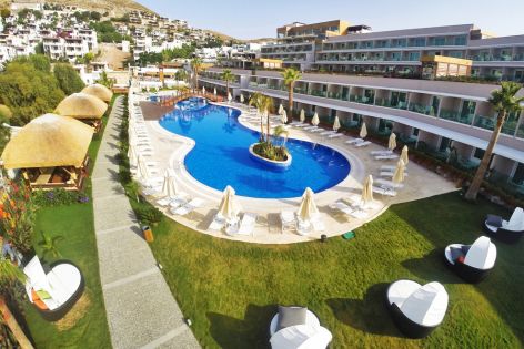 Bellazure Hotel