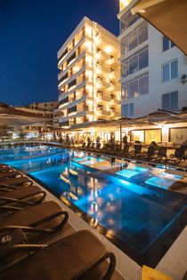 GLORIA PALACE