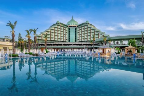 DELPHIN PALACE DELUXE